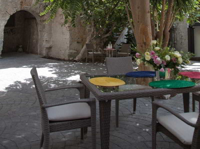 Il Giardino Di Ballaro Boutique